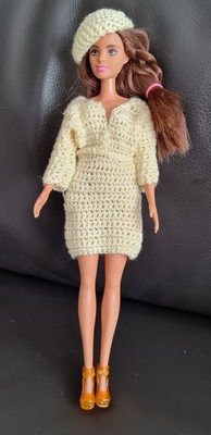 Barbie robe beige