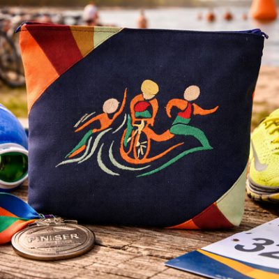 Trousse brodée sport "Triple Défi Olympique"