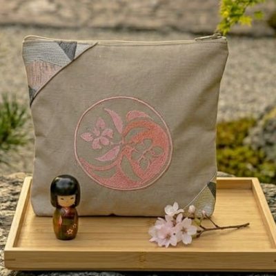 Trousse brodée Ying Yang "Le Cycle de l'Éveil"