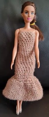 Barbie robe mi longue